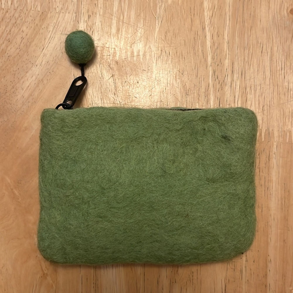 Butterfly Coin Pouch 100% Wool Made in Napal - Picture 2 of 4